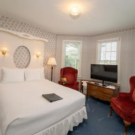 Yelton Manor Bed And Breakfast South Haven Room photo